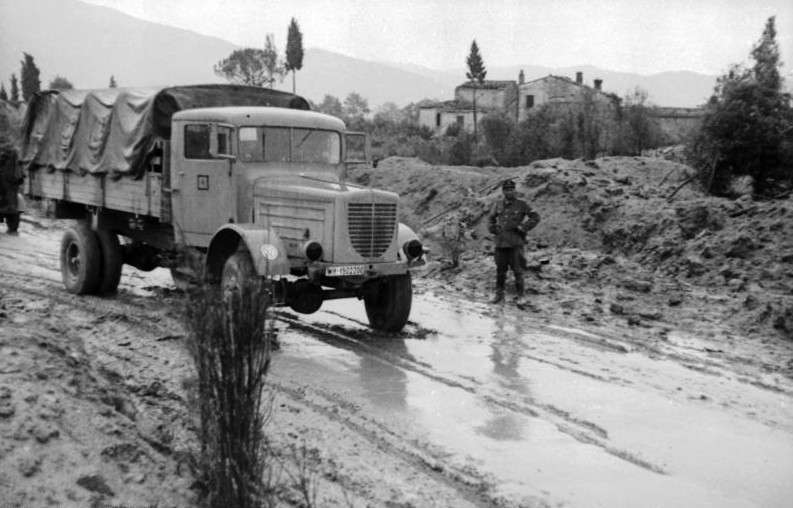 Γερμανικά φορτηγά στο Ρίμινι