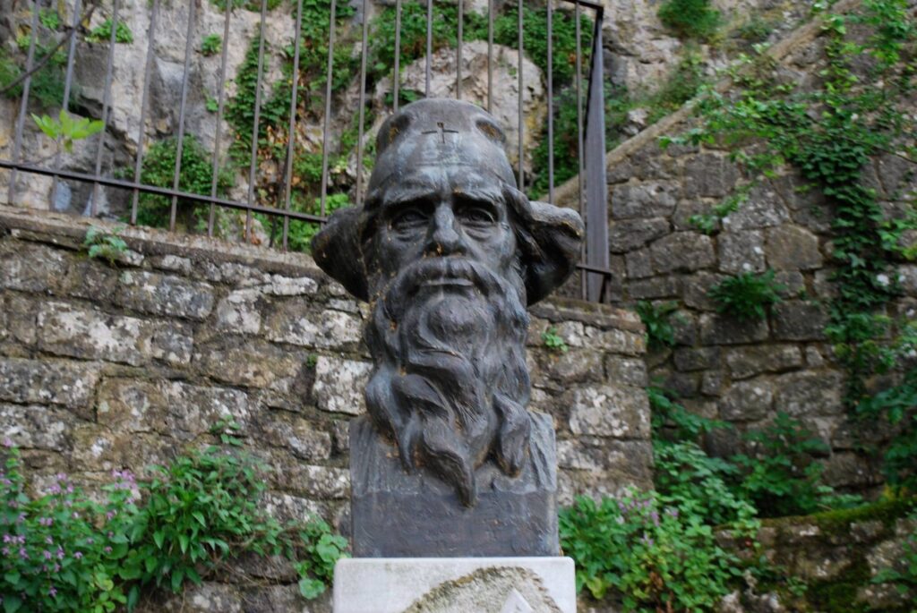 Ο Διονύσιος ο Φιλόσοφος (Παραμυθιά, περ. 1560 - Ιωάννινα, 1611) ήταν Έλληνας κληρικός και ηγέτης αγροτικών εξεγέρσεων κατά των Τούρκων.