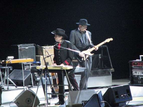 Bob Dylan performs at Air Canada Centre, Toronto, November 7, 2006