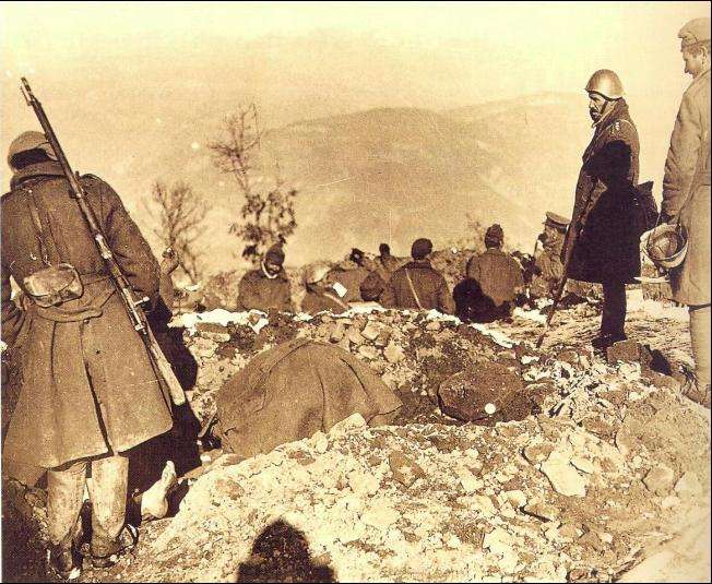 Οχυρωματικές εργασίες από τον Ελληνικό Στρατό στην γραμμή Ελαίας-Καλαμά, Μάρτιος 1939