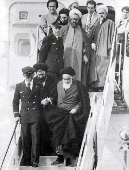 Η επιστροφή του Αγιατολάχ Χομεϊνί, την 1η Φεβρουαρίου 1979 στο Ιράν, από την εξορία του στη Γαλλία.