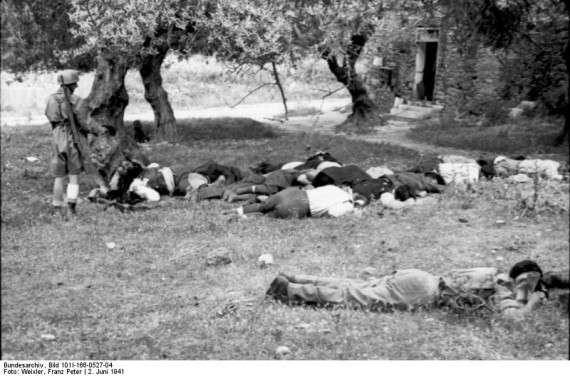 Εκτελεσμένοι κάτοικοι του χωριού Κοντομαρί από Γερμανούς στρατιώτες (Ιούνιος 1941)