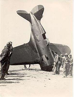Καταριφθέν σοβιετικής κατασκευής αεροπλάνο των δημοκρατών 