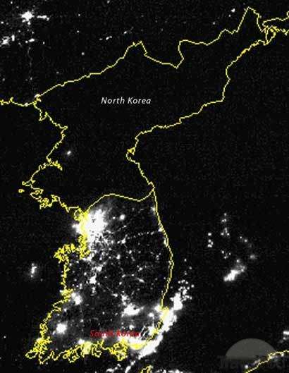 Οι δύο Κορέες σε νυχτερινή φωτογραφία δορυφόρου
