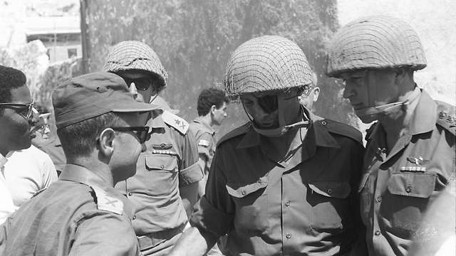 Moshe Dayan και Yitzhak Rabin στην Ιερουσαλήμ