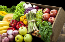Καταναλώνουμε φρούτα και λαχανικά που ωριμάζουν κανονικά στην εποχή τους· είναι πιο φτηνά, πιο υγιεινά αλλά και περιβαλλοντικά καλύτερα.