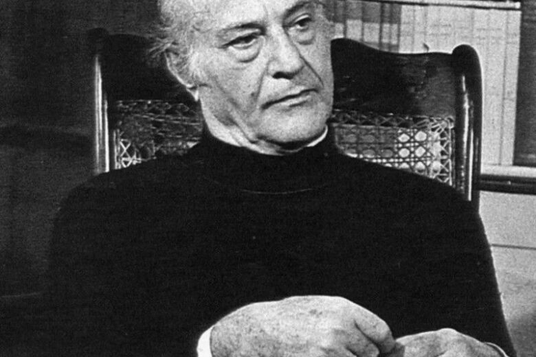 Το 1960, λίγους μήνες μετά την έκδοση του μνημειώδους για τη νεότερη ποίησή μας έργου με τον τίτλο «Άξιόν εστι», κυκλοφόρησε μία ακόμη συλλογή που ο Οδυσσέας Ελύτης ετοίμαζε παράλληλα από το 1955.